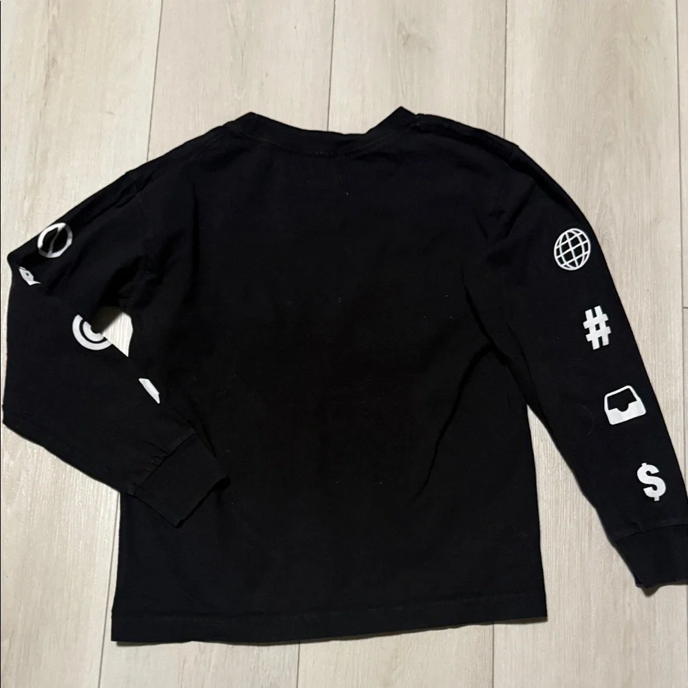 Crown Boys Black Graphic Long-Sleeve Kids Tee size S
